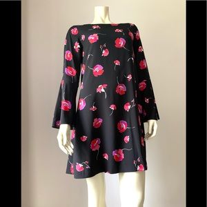 CeCe bell sleeve dress size 4